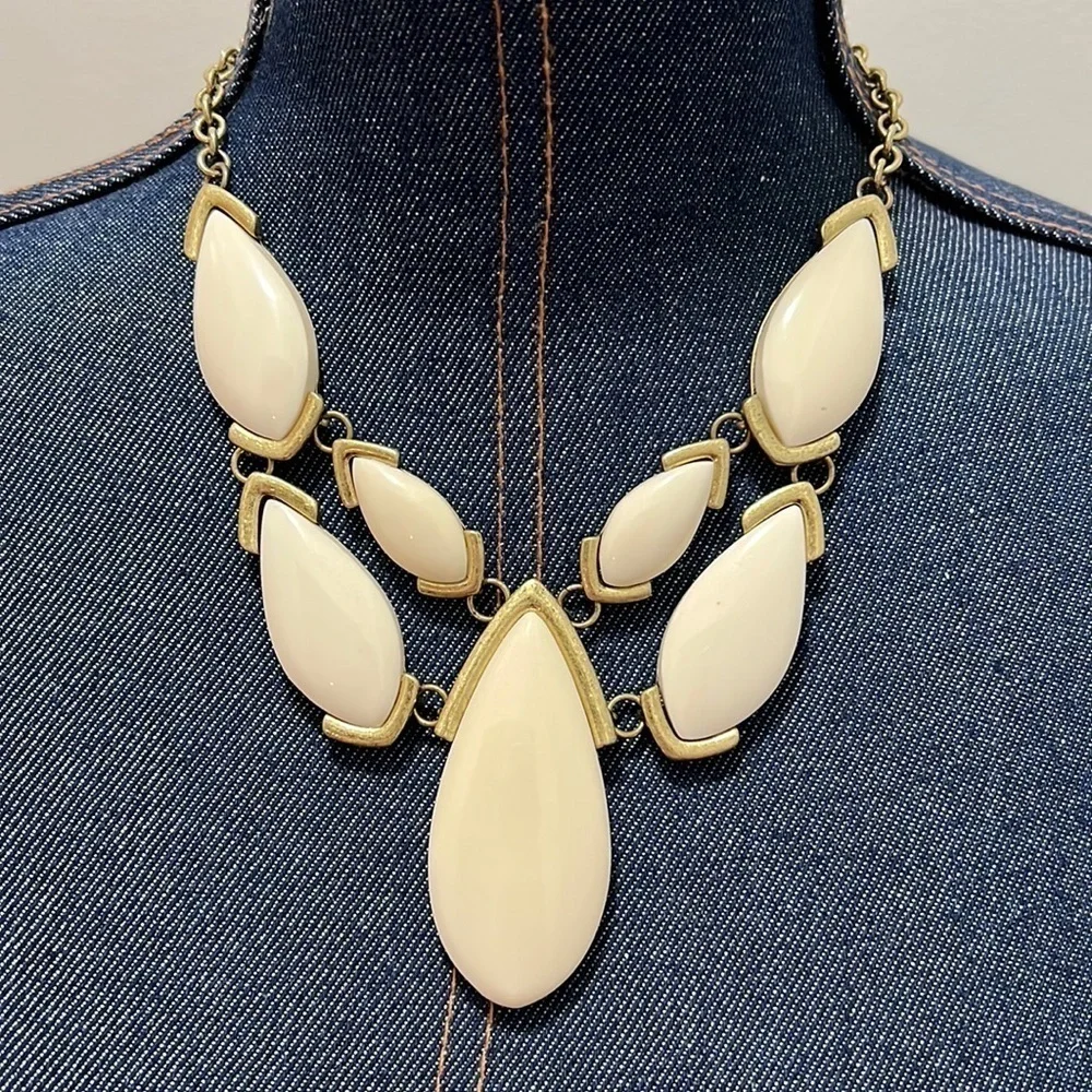 Premier Designs‎ Blanca Brass Tone and Cream Enamel V Neck Necklace